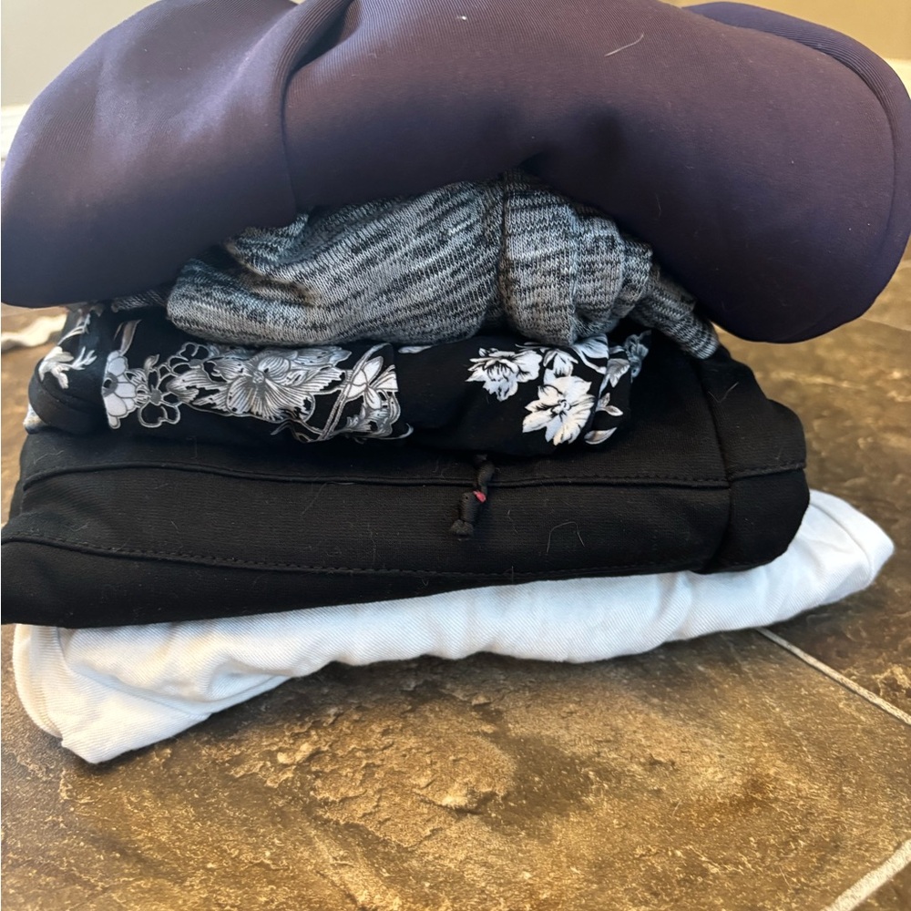 Lot of Women’s SMALL clothing // OBO
